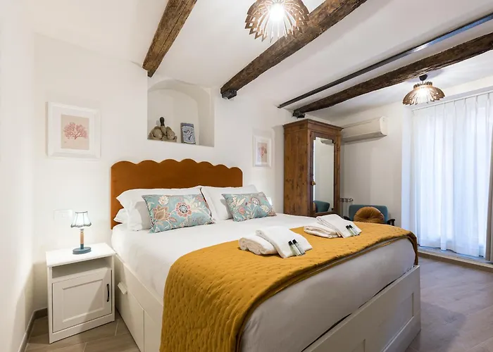 As Feel - Trastevere Nest With Secret Patio Rom